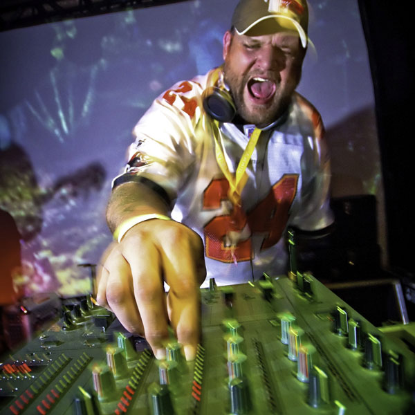 Deejay eZe photo